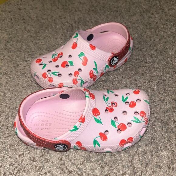 Crocs
Little Girls Classic Food Print Clogs Size 9 - Picture 1 of 4